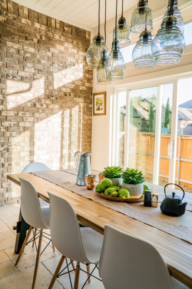 4 Ideas for Staging Display Homes