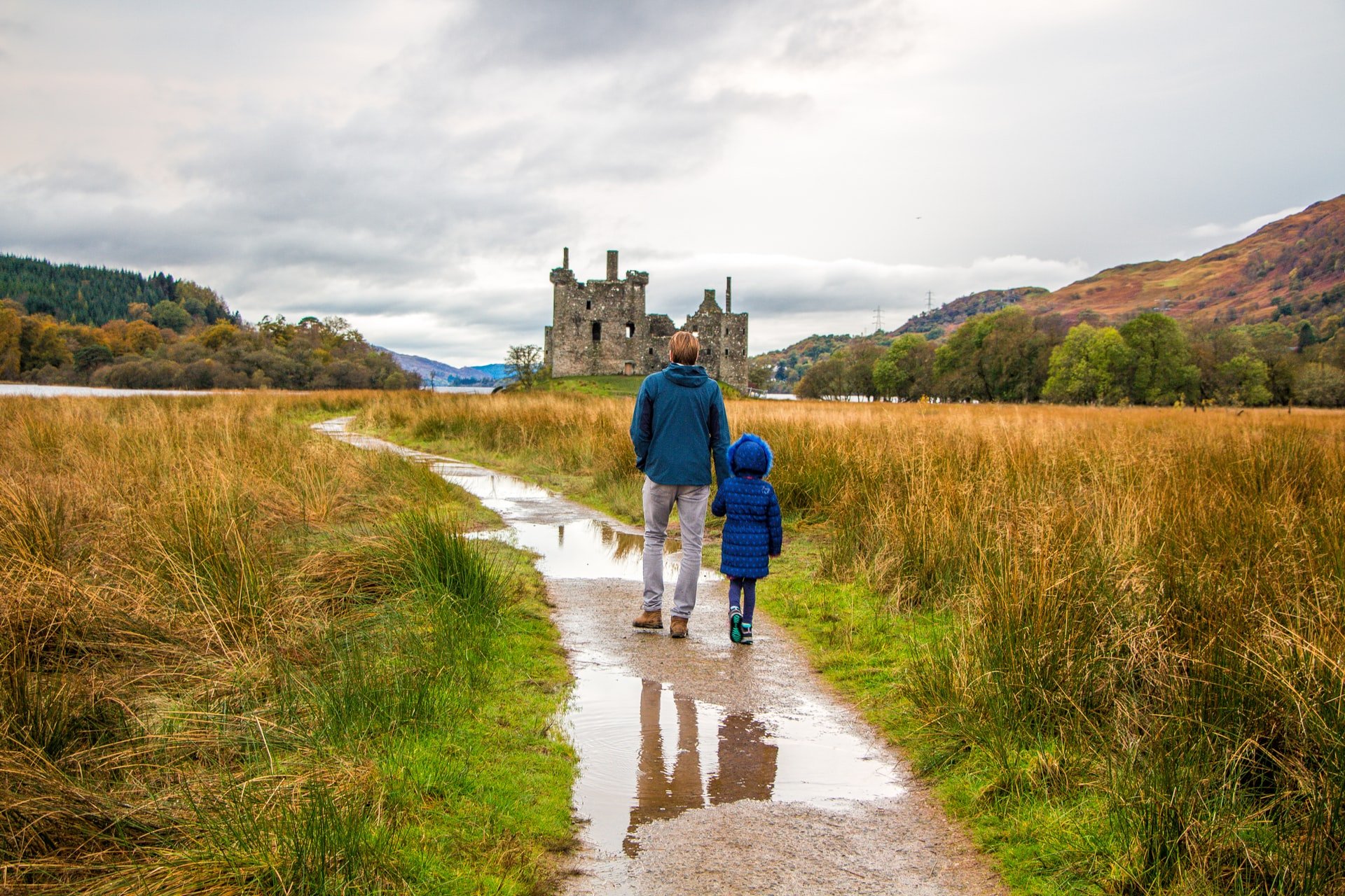 Rainy Day Activities: 5 Fun Things to Do When It’s Raining Outside
